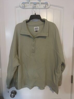 American Eagle Outfitters Sage Green Button Pullover Size L